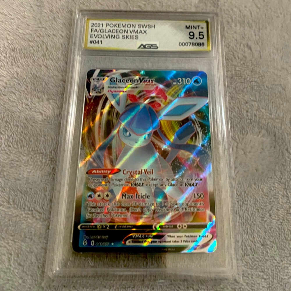 Full Art Glaceon Vmax Graded 9.5 Mint